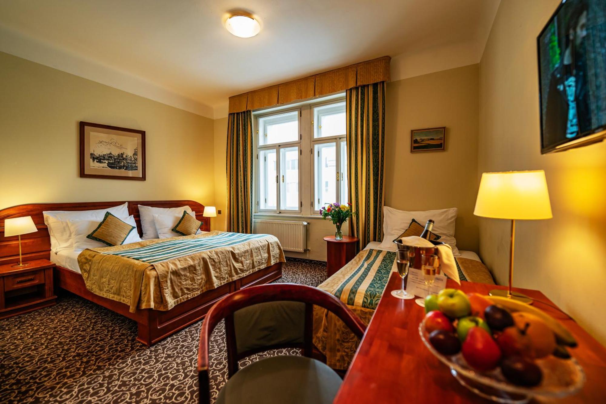Hotel U Divadla - Czech Leading Praga